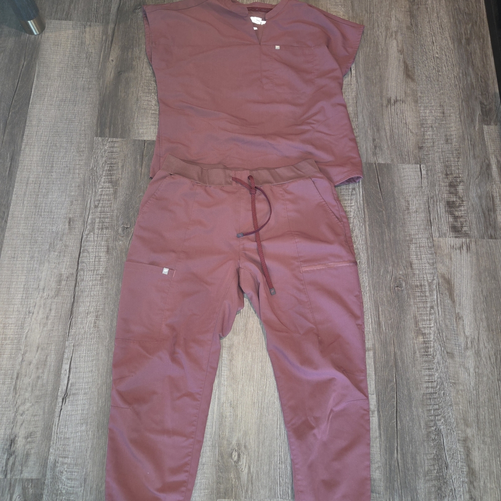 Fabletics Dusty Pink Scrub Set - image 1